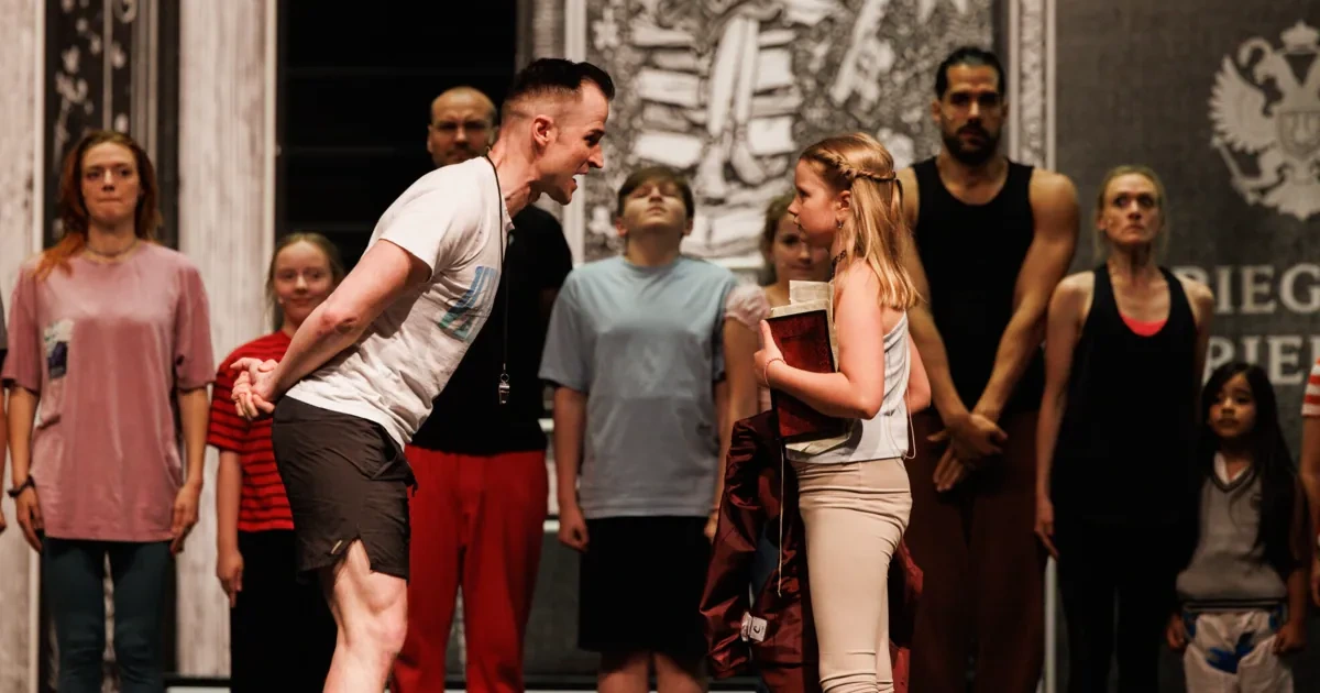 „Matilda“: Ein „Schulmusical“ als Saisonstart