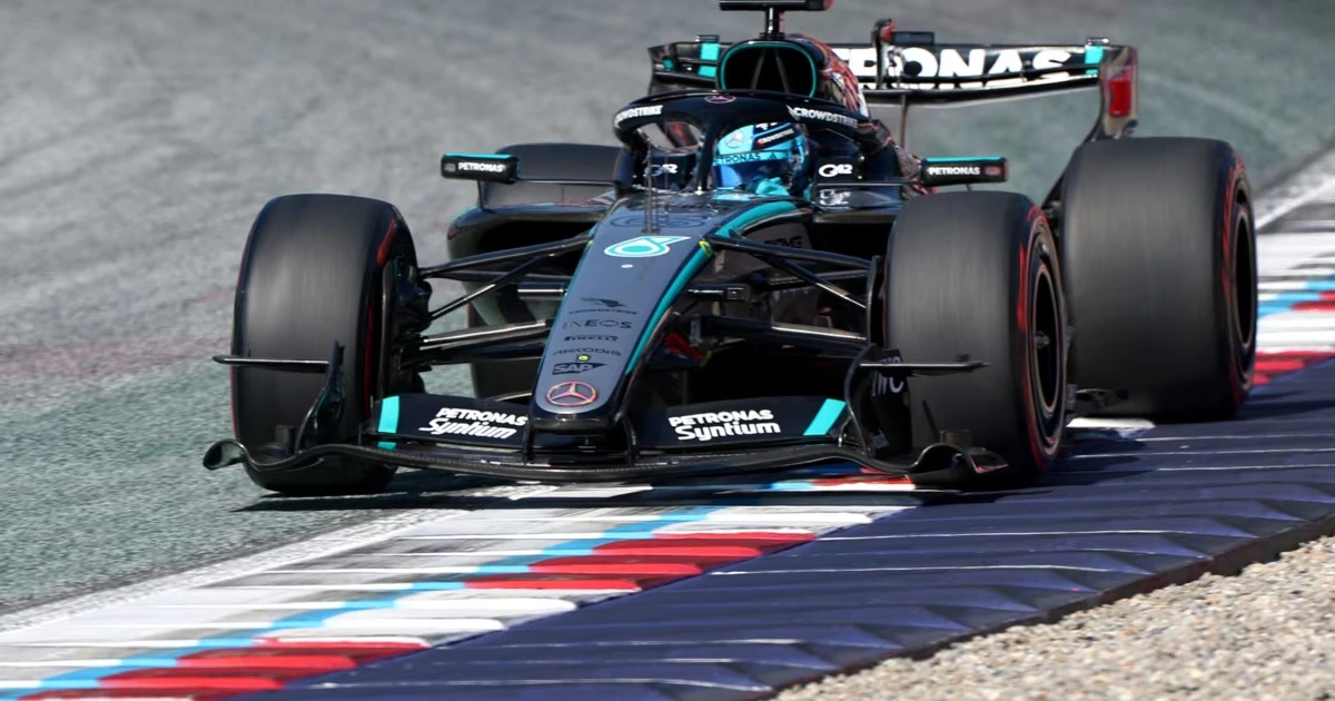 Russell holt Spielberg-Pole, Verstappen crasht