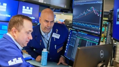 Borse in diretta, petrolio oggi 30 giugno | Listini in leggero rialzo, l’attesa per i colloqui a Doha. Il meeting a Sintra delle banche centrali