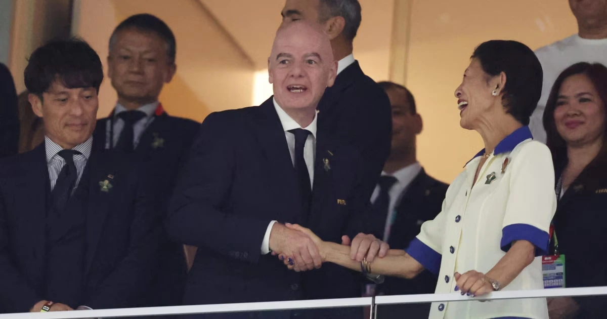 Meilen-Sammler! FIFA-Boss Infantino ist überall