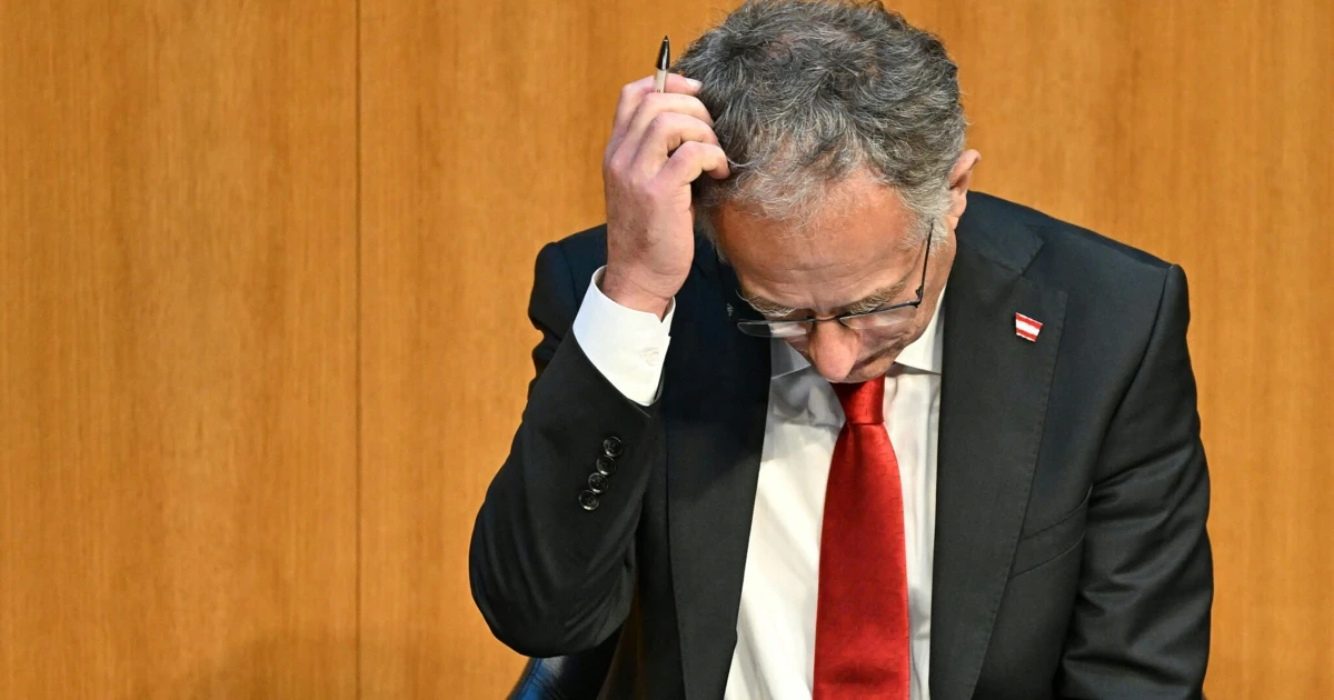 Marterbauers Beamtenabbau als Schuss ins Knie