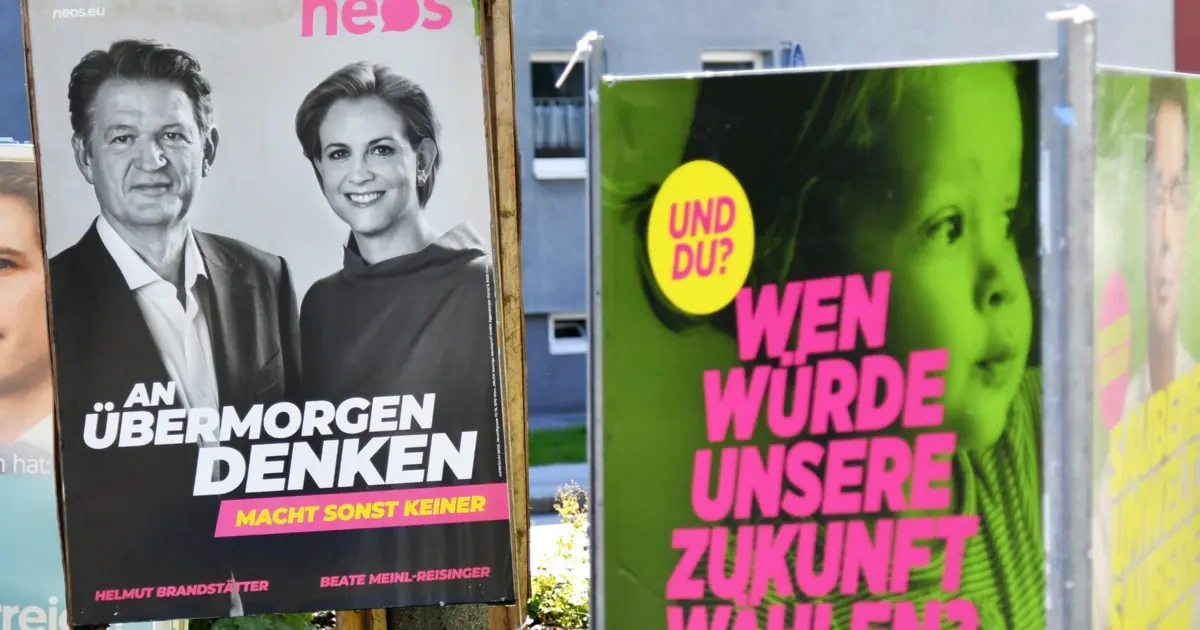 NEOS fordern Halbierung der Parteienförderung