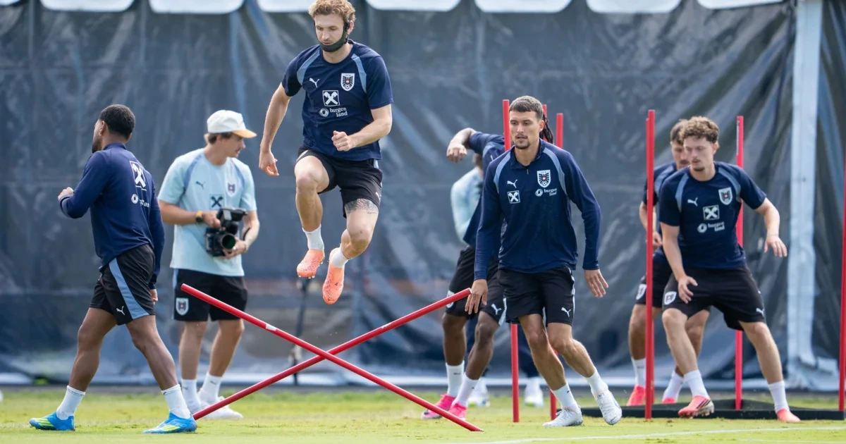 Mit Spezialschutz! Posch zurück im ÖFB-Training