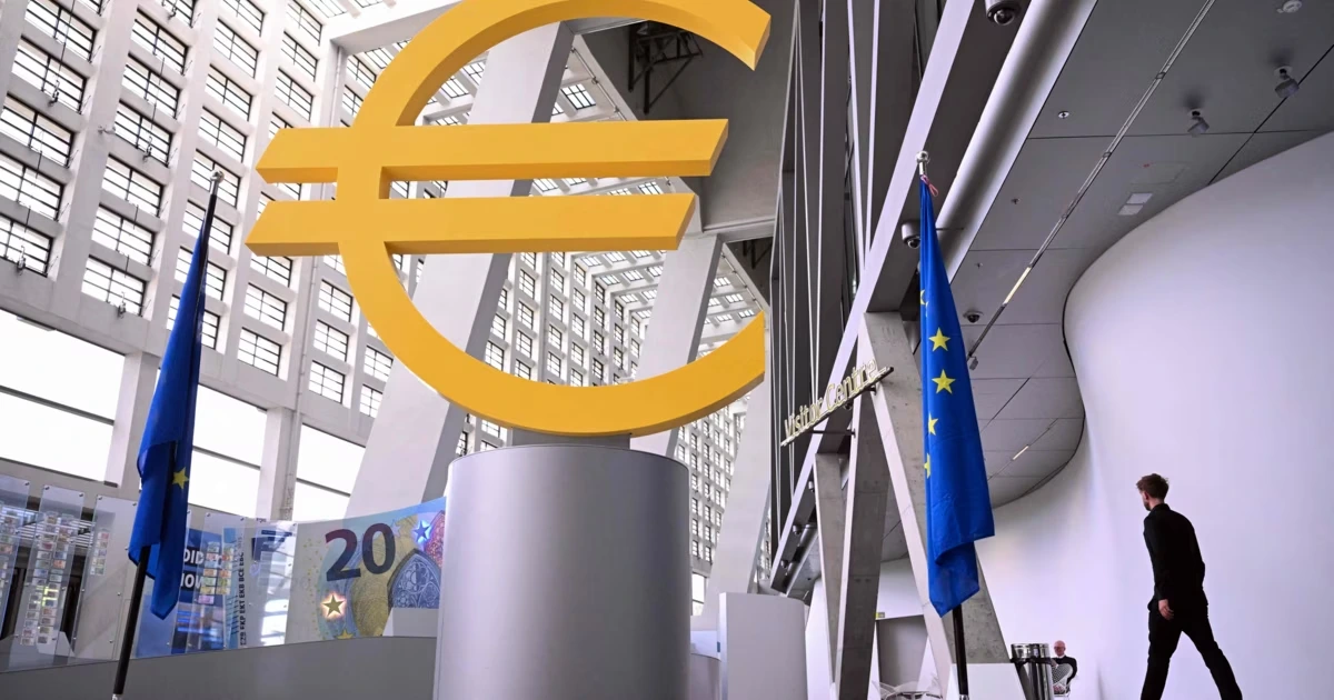 Leitzins: EZB dreht noch nicht an Stellschraube