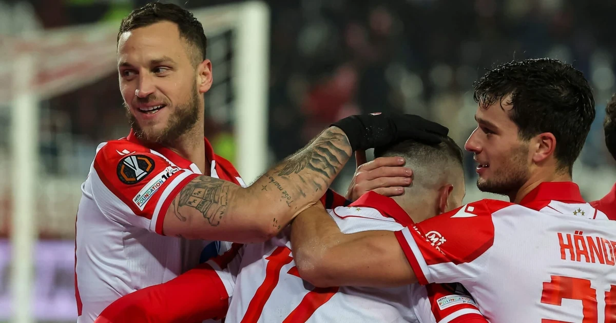 LIVE: So steht es bei Roter Stern gegen Larne
