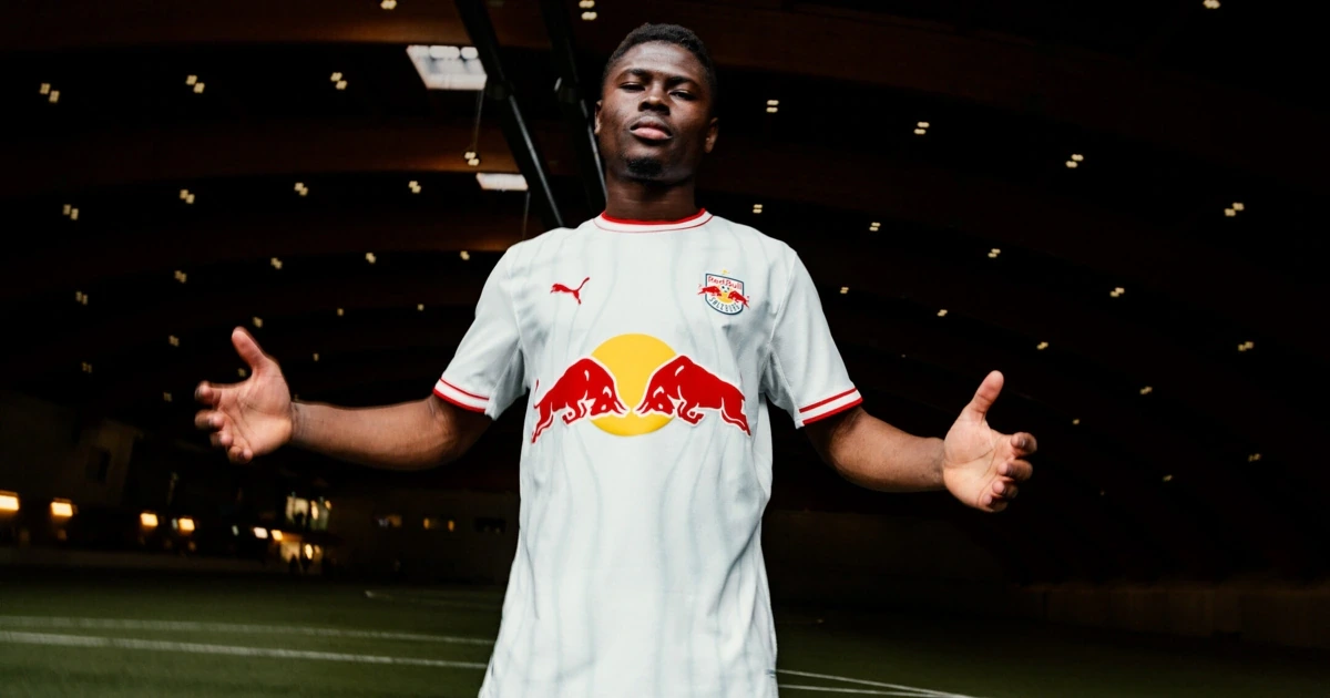 Red Bull Salzburg präsentiert neues Heimtrikot