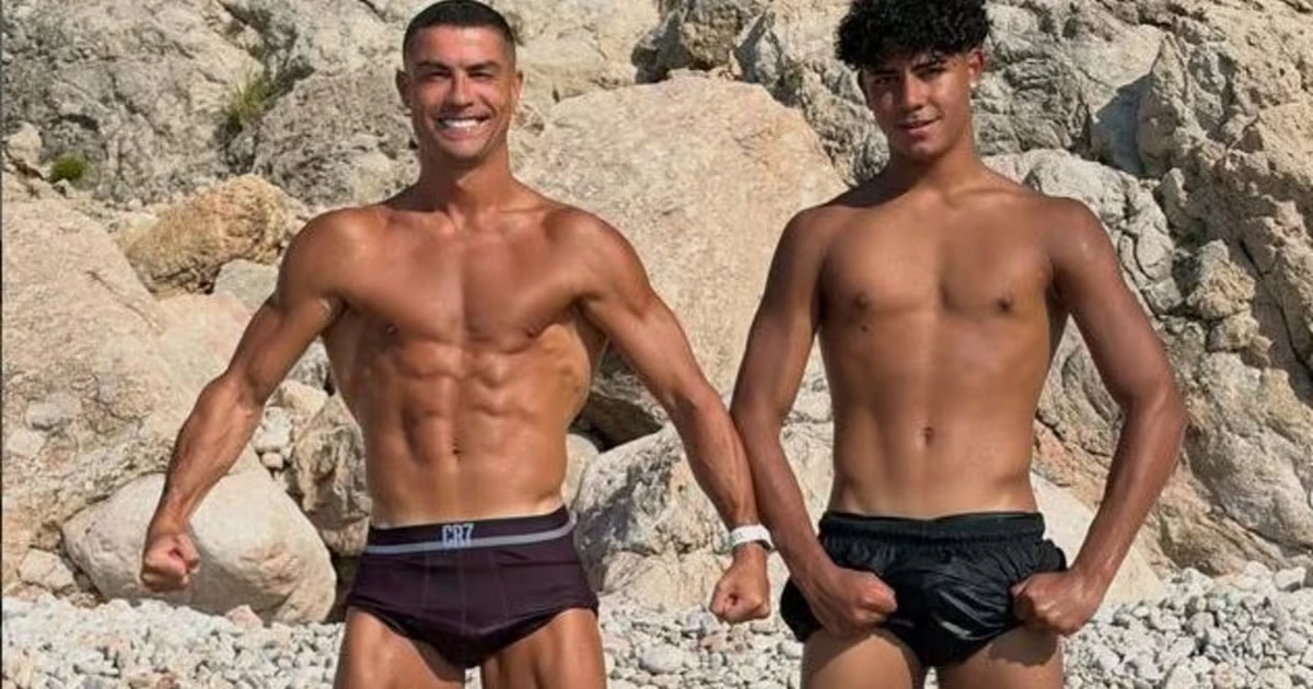 Die Ronaldos lassen im Urlaub die Muskeln spielen