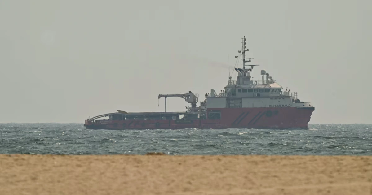 Iran sperrt Straße von Hormuz nach Warnschuss