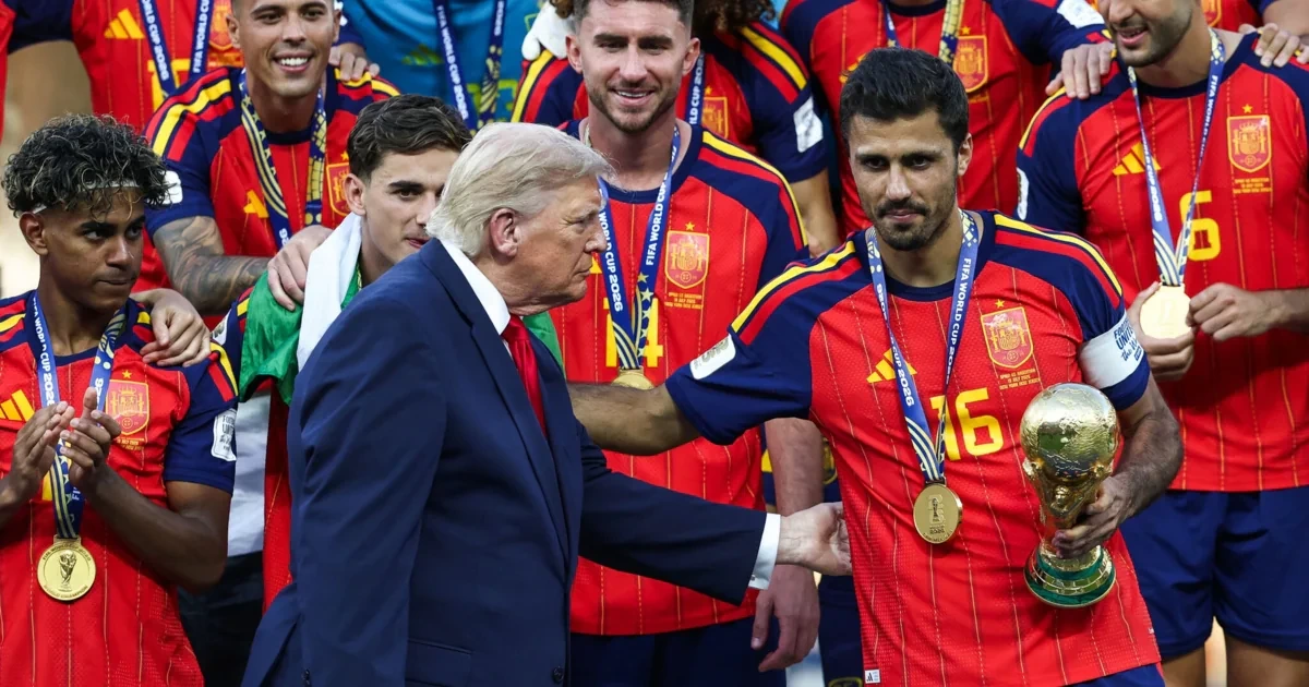 Trump sorgt nach WM-Finale für bizarre Szenen