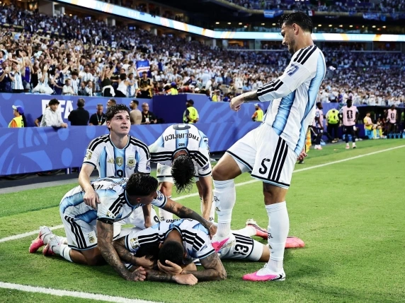 Mondiali 2026, le partite di oggi in diretta | Argentina, sofferenza infinita: batte Capo Verde ai supplementari. L'Egitto vince ai rigori contro l'Australia: 3-5 (d.c.r). La Colombia batte il Ghana: 1-0 e vola agli ottavi