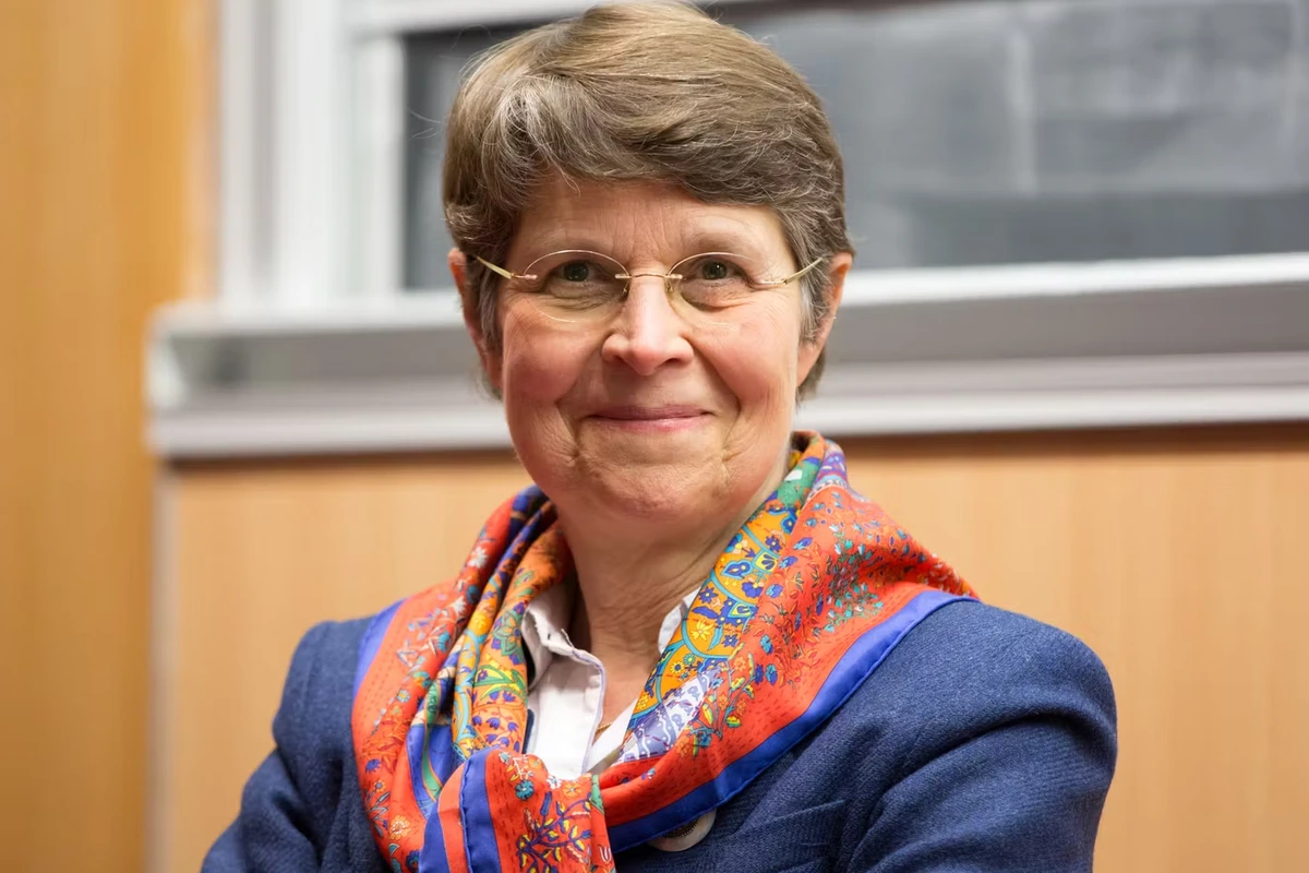 Anne Chopinet, polytechnicienne : « Avant les lettres, j’ai écrit des chiffres sur un tableau noir »