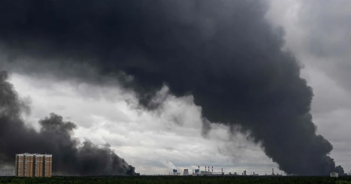 Ukrainer lassen Russlands Öl-Raffinieren brennen