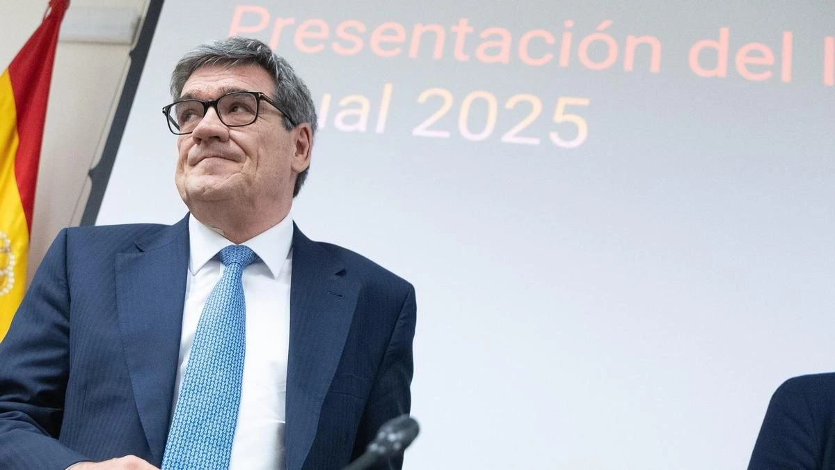 Escrivá señala como causa del repunte de las bajas laborales a que “no funciona” la coordinación con las comunidades