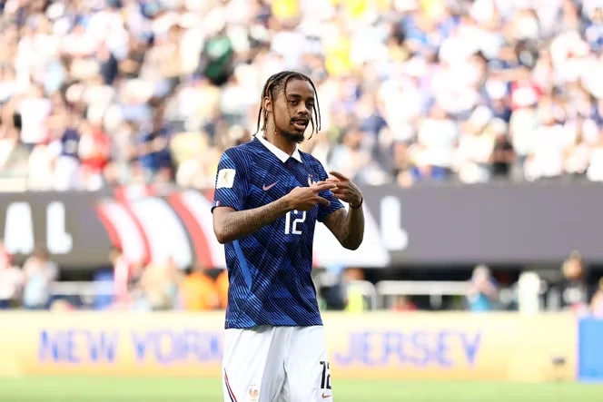 Coupe du monde 2026 : sur le côté gauche, la fin de l’alternance en équipe de France ?