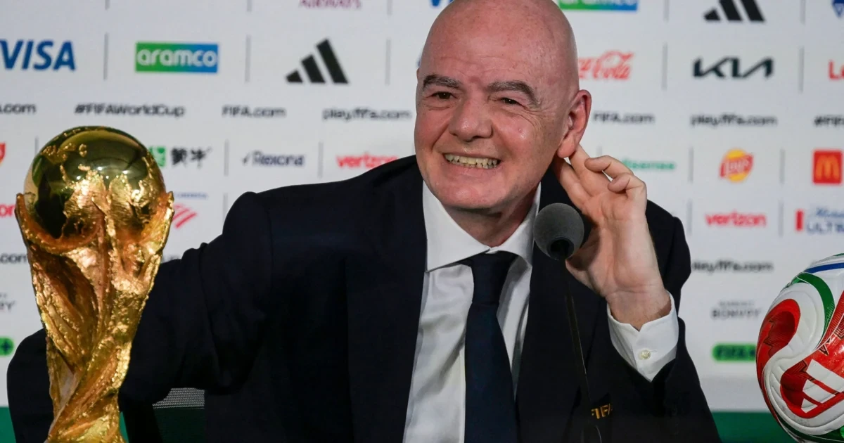 So will Infantino Beziehungen zu Verbänden glätten