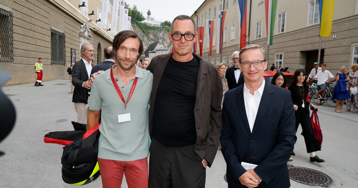 Ungewohntes Premieren-Publikum bei den Festspielen