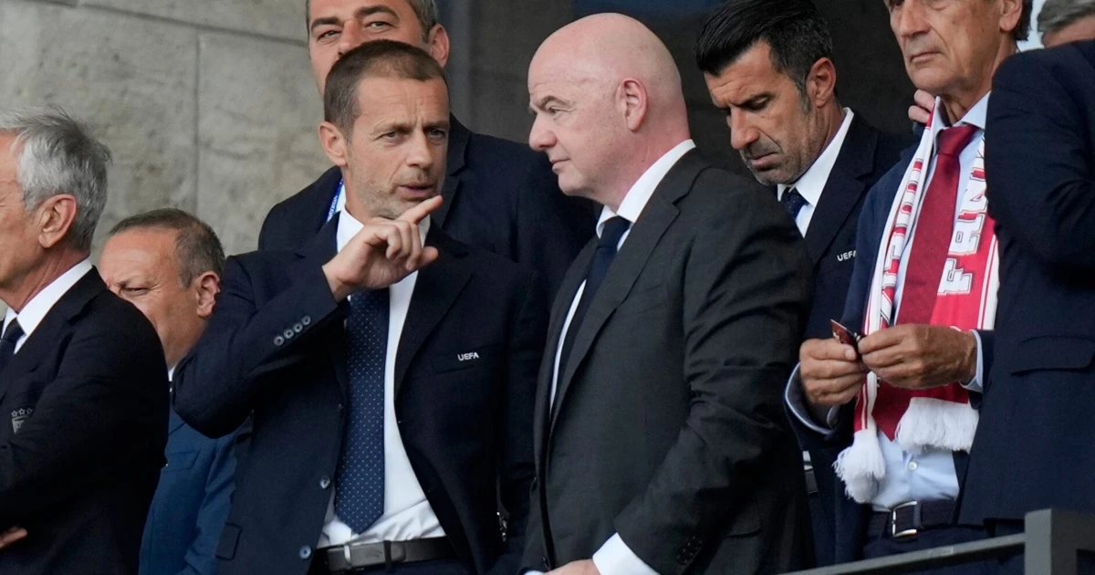 „Schäbiger Deal!“ UEFA attackiert Infantino erneut