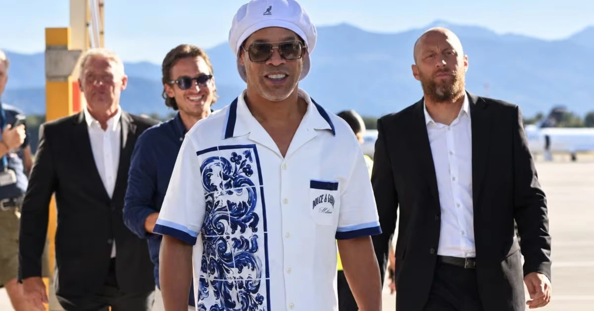 Bodyguards begleiteten Brasilo-Star bis aufs WC!
