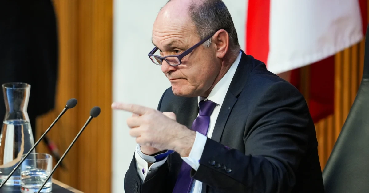 So kam es zu Sobotkas teurem Parlaments-Porträt