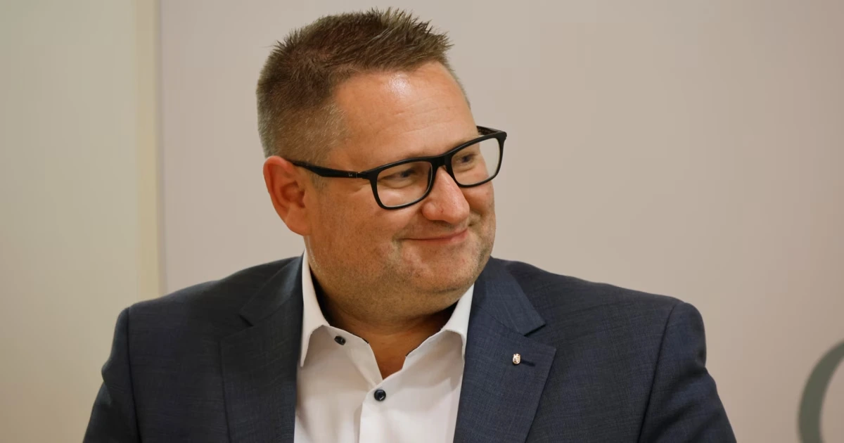 Schnelle Schnöll-Nachfolge: Wolfgang Mayer kommt