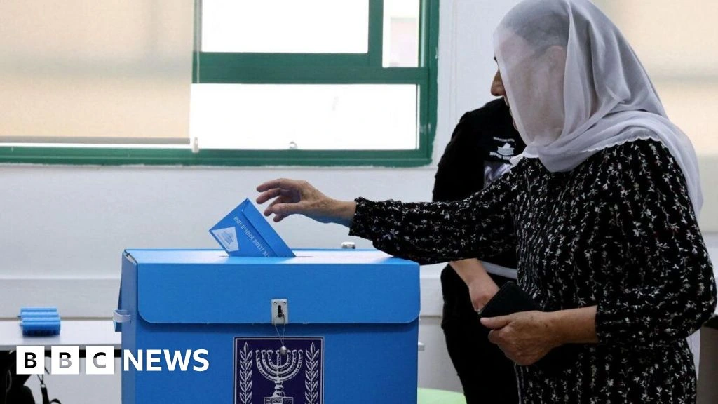 Arab parties could hold key as Netanyahu and Eisenkot set to fall short of victory