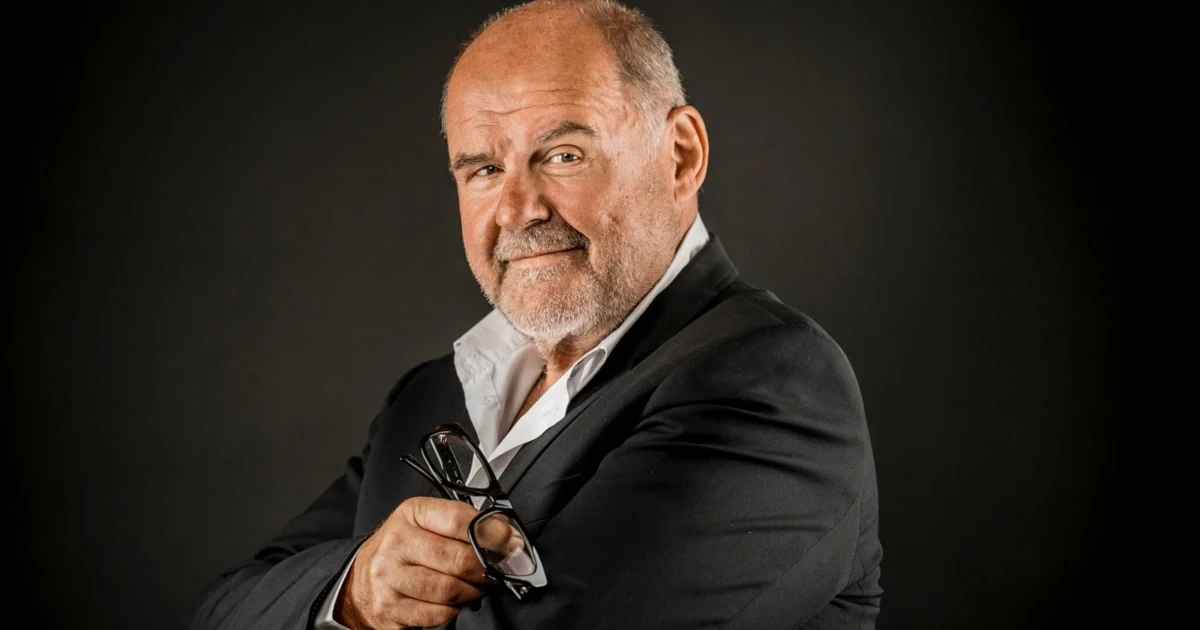 August Schmölzer macht Heimat zum Spannungsfeld