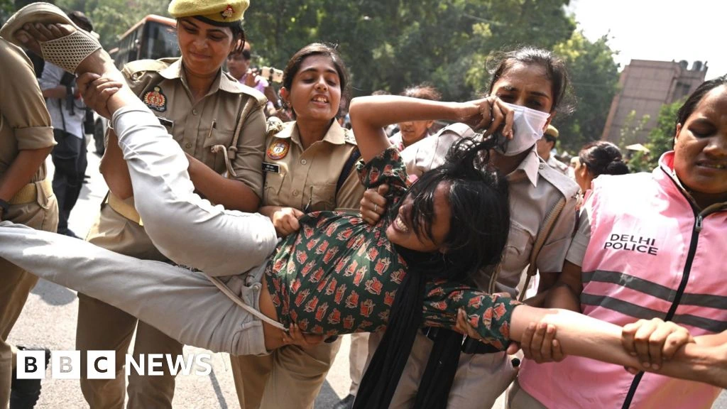 India's 'cockroach' protesters set to return despite police crackdown