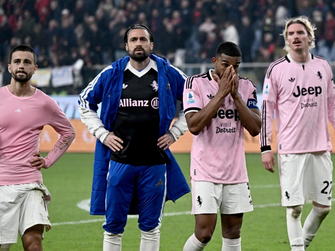 Juventus in ritiro da domani per preparare la sfida con il Napoli: alla Continassa il confronto tra Carnevali e la squadra