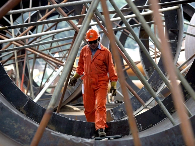 Manovra, ecco dove andranno le risorse (e quali settori avranno meno fondi): dal welfare alla difesa, dalle imprese all’energia