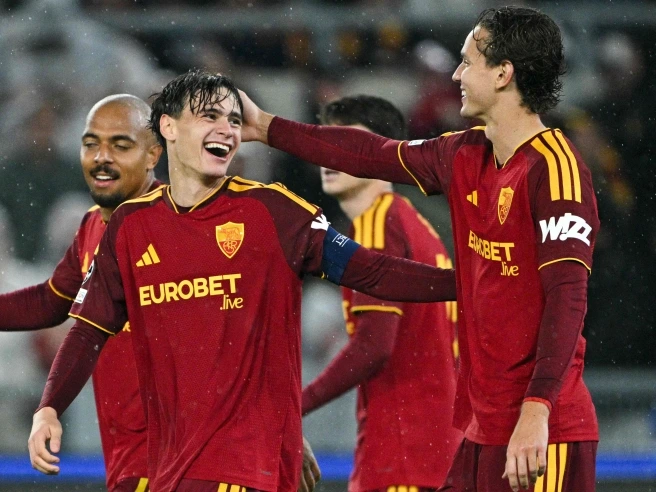 La Roma stavolta non si butta via: 4-0 allo Slovan Bratislava e classifica raddrizzata