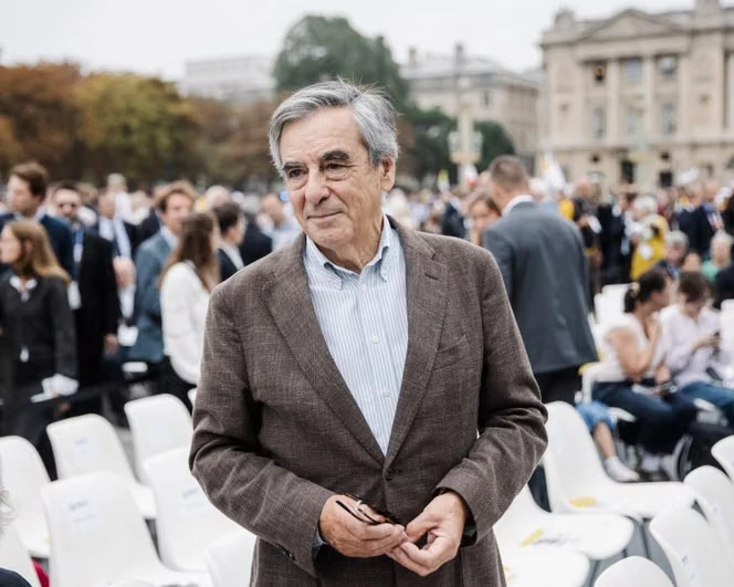 Présidentielle 2027 : François Fillon apporte son soutien à Bruno Retailleau, « seul candidat crédible qui soit clairement à droite »