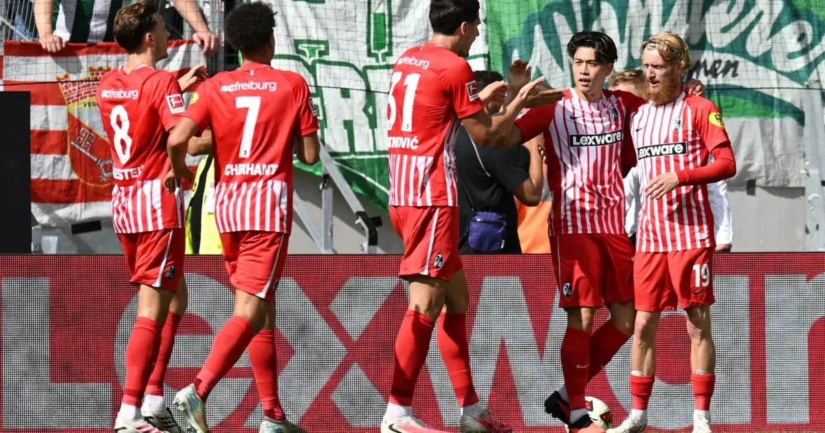 Freiburg stürmt in Unterzahl zur Tabellenführung