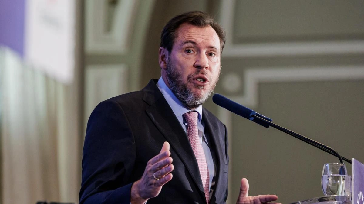 Óscar Puente: “Tenemos una necesidad urgente de trenes de alta velocidad”