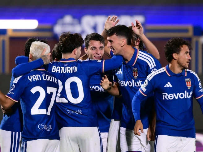 Il Como travolge il Manchester United 4-1: Nico Paz protagonista con una doppietta