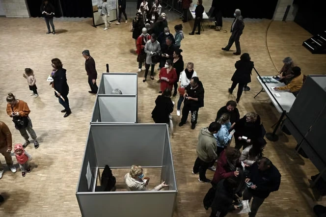 Présidentielle 2027 : la droite et l’extrême droite contestent la date du second tour, prévue au lendemain du 1ᵉʳ-Mai