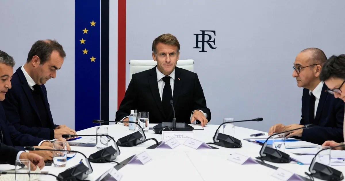 Proteste: Macron holt sich Hilfe vom Geheimdienst
