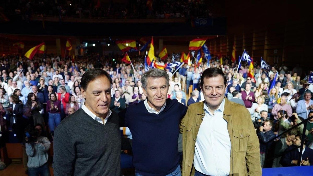Feijóo culpa a Sánchez sin pruebas de los disturbios en Barcelona: “Se están resistiendo a abandonar el poder con violencia”