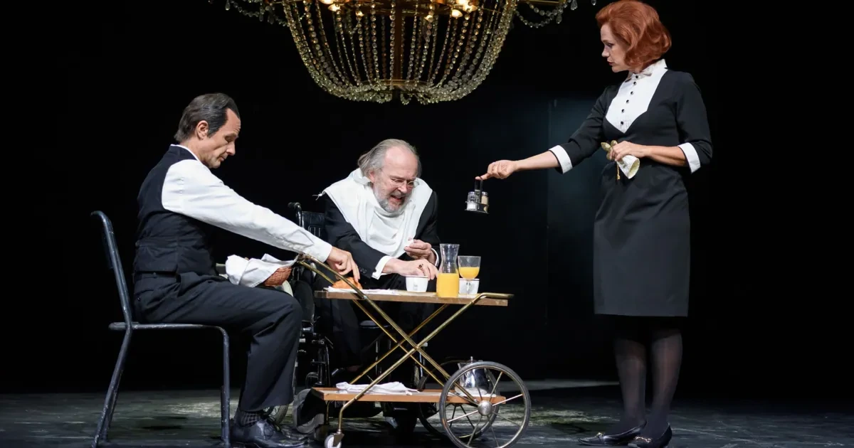 Sven-Eric Bechtolf zelebriert Thomas Bernhard