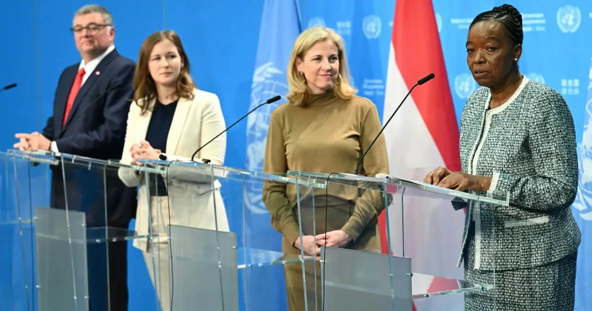 Meinl-Reisinger: „Auch im Krieg gibt es Regeln“