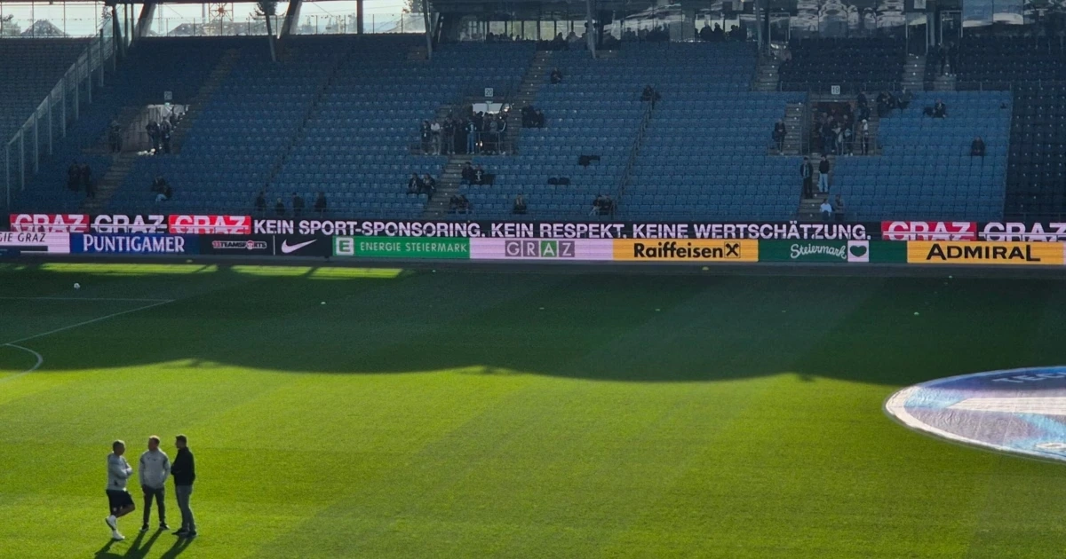Derby-Vorspiel: Böller, Verletzte, Proteste